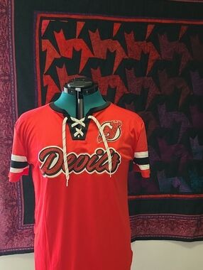 Fanatics Womens Red Devils Lace-Up Jersey Top with Black & White Accents